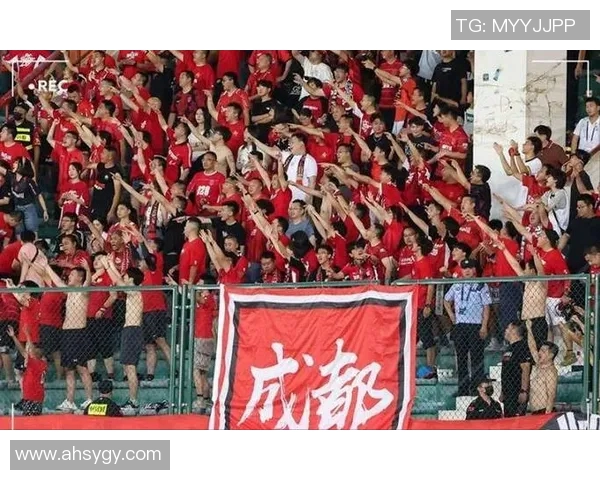 成都篮球队心理素质引发热议球迷对球队表现的看法与争论