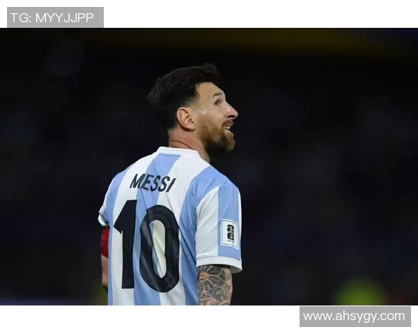 超高颜值足球明星盘点他们不仅球技出众更是时尚界的宠儿 超高颜值足球明星盘点他们不仅球技出众更是时尚界的宠儿